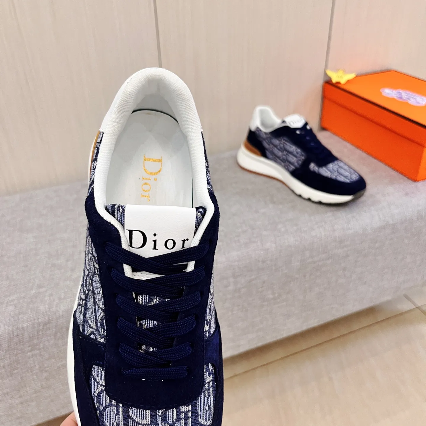 🚘🚘Factory batch 460 men's shoes💰[Dior]🔥Men's high-end brand of shoes official website 1:1 latest masterpiece: the upper is made of Italian imported first-layer cowhide with a comfortable and breathable lining➕original non-slip and wear-resistant outsole🔥, making walking more convenient and comfortable! An exclusive new model, a stunning work, a beautiful 1:1 replica [color] compared to the official quality! Create a fashionable personality to set off your uniqueness! A must-have for trendy men! Classic🔥Size: 38-44 Color: 🔥Multiple colors available🔥.